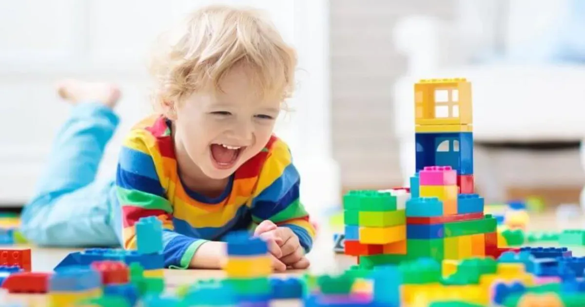 نوپا در مسیر رشد | نکات تربیتی از ۱ تا ۳ سالگی 