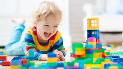 نوپا در مسیر رشد | نکات تربیتی از ۱ تا ۳ سالگی 